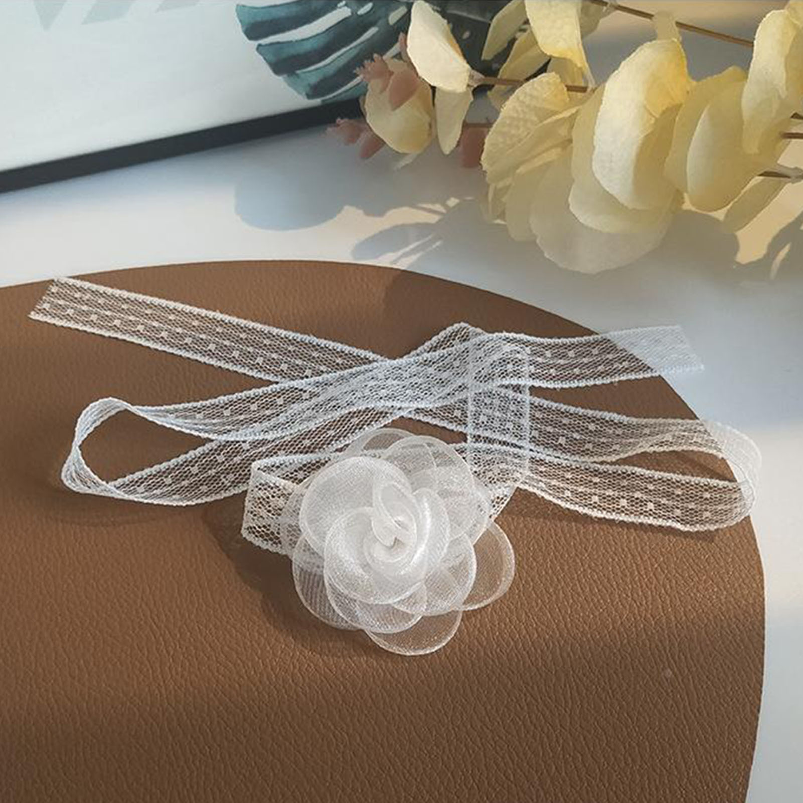 عصابة رأس من الدانتيل مع زينة  - مراجعة Lace Ribbon Trim وسعره